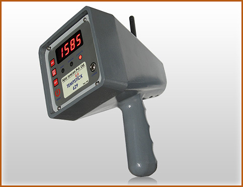 Máy đo nhiệt độ kim loại nóng chảy Ajay Syscon Tempstick 629
