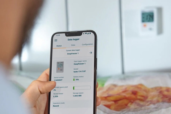 Data logger nhiệt độ độ ẩm là một thiết bị đo lường có khả năng