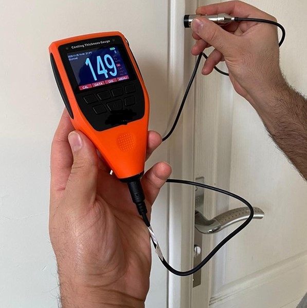 Cách đo độ dày lớp phủ thép với PosiTector