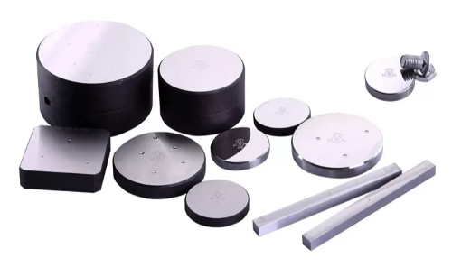 Phương pháp Rockwell không thích hợp cho những mẫu vật liệu có độ dày quá mỏng
