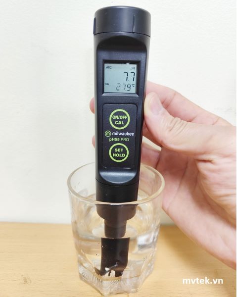 Bút đo pH & Nhiệt độ Milwaukee pH55 Pro