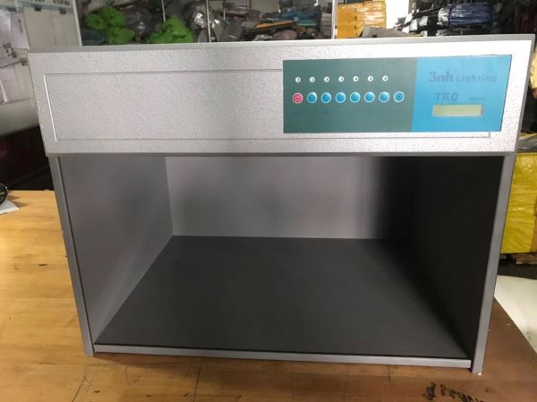 Tủ so màu giúp đảm bảo chất lượng sản phẩm