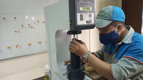 Lựa chọn sửa chữa máy đo độ cứng thay vì thay mới
