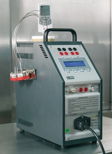Máy hiệu chuẩn nhiệt độ EBRO AC 100
